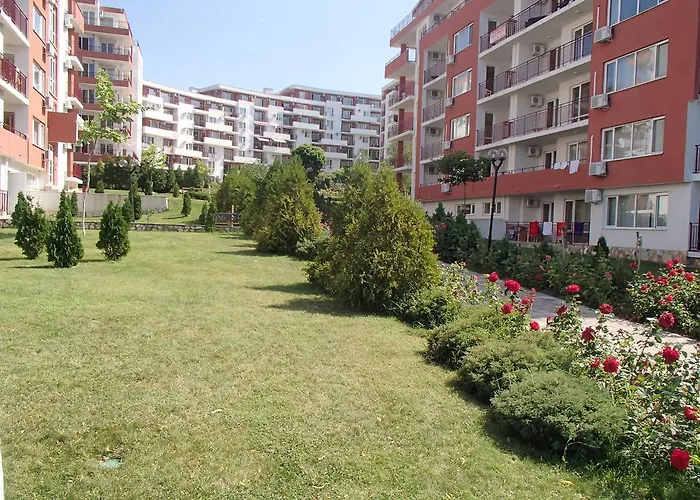 Grand Noks Apartment