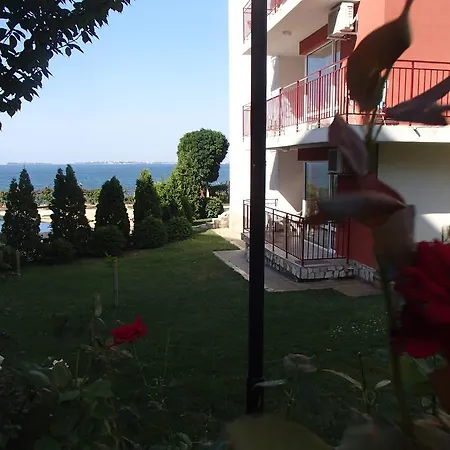 Grand Noks Apartment *